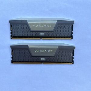 New/Never Used Corsair Vengeance DDR5 RAM RGB (32GB 5500mhz)